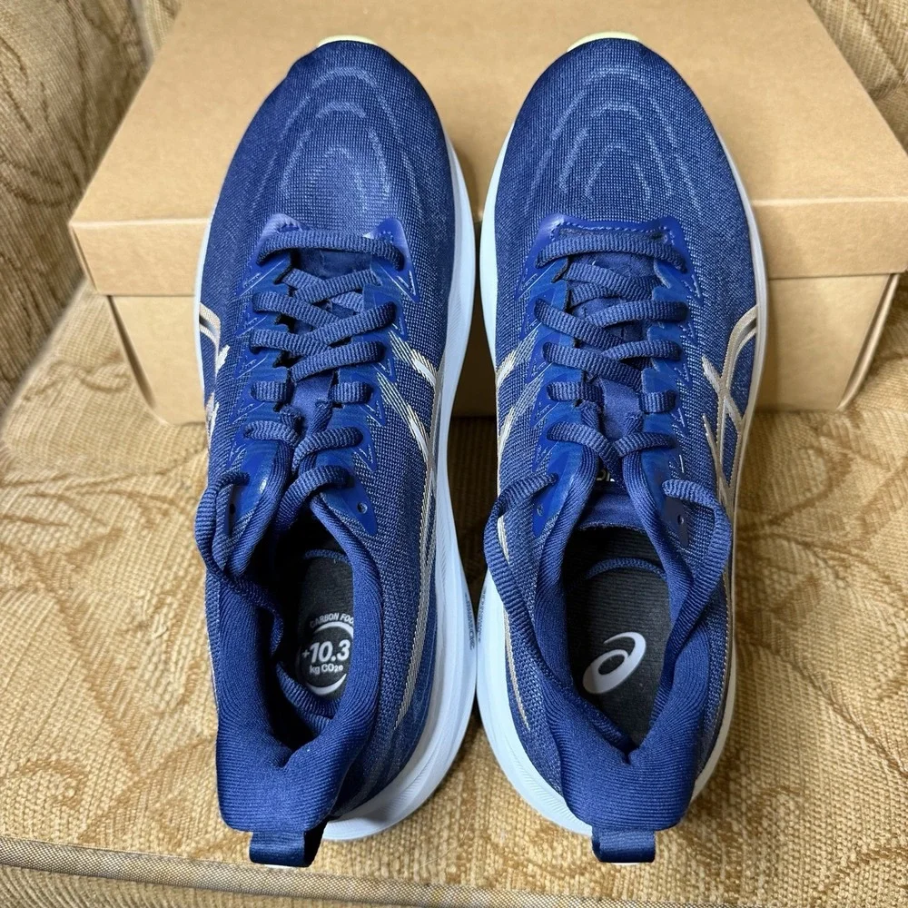 Asics excellent used